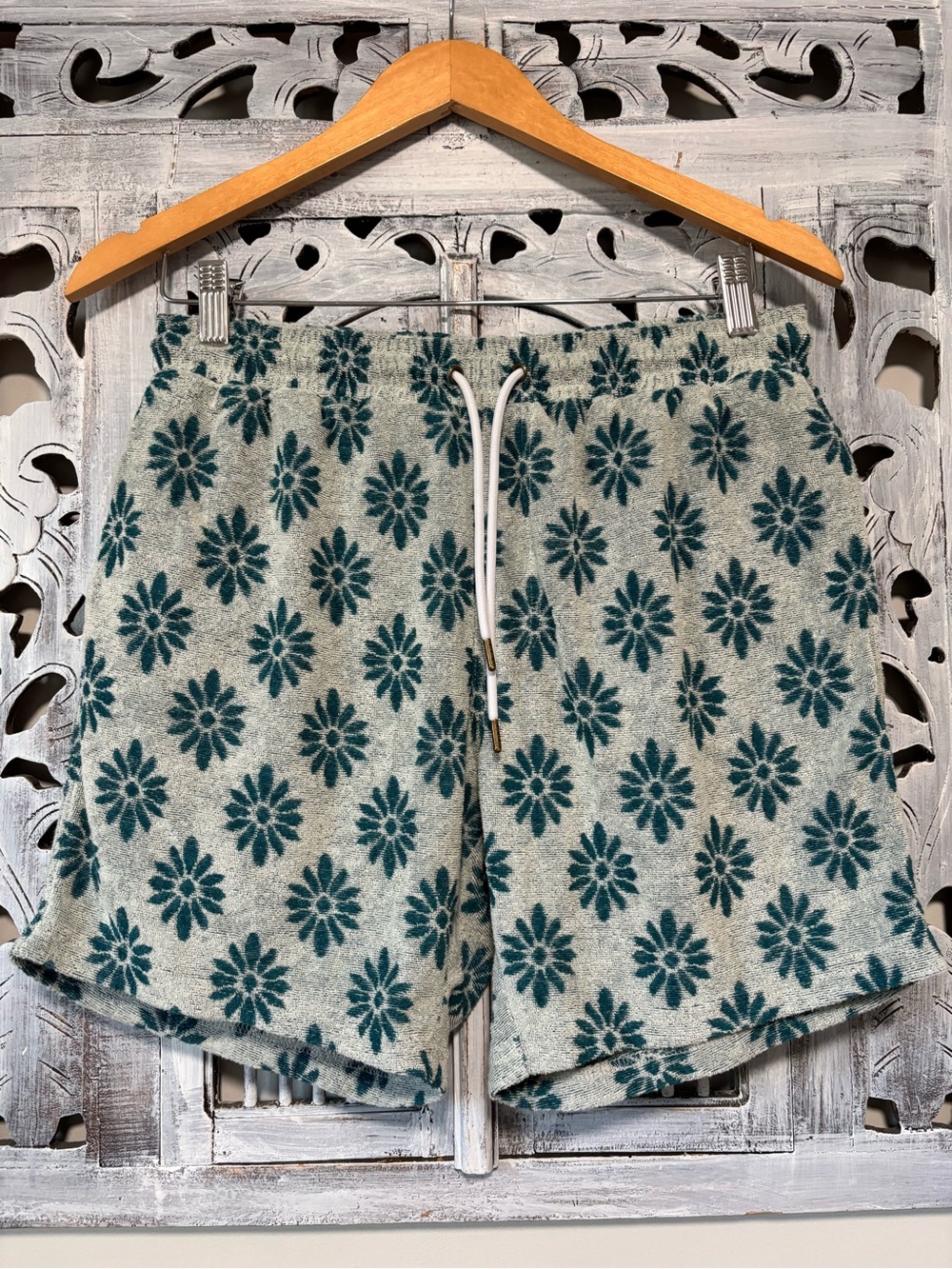 Dandy Del Mar Mens Gray Blue Floral Terry Cloth Shorts 6” Inseam